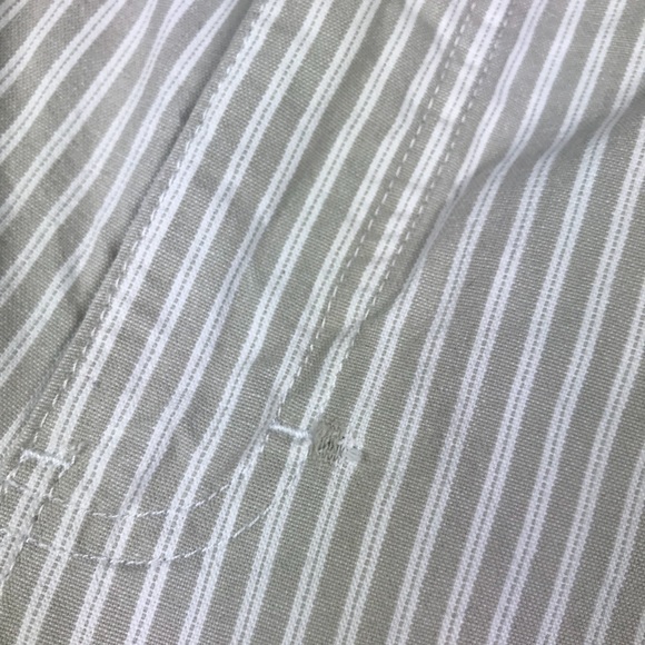 Gloria Vanderbilt Vertical Pinstripe Crop Pants - Picture 3 of 8